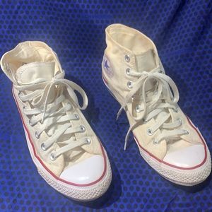 Converse all star Chuck Taylors off white